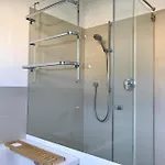 1st Floor - Hochwertige Mit Balkon Und Aufzug Διαμέρισμα