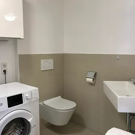 1st Floor - Hochwertige Mit Balkon Und Aufzug Lindau