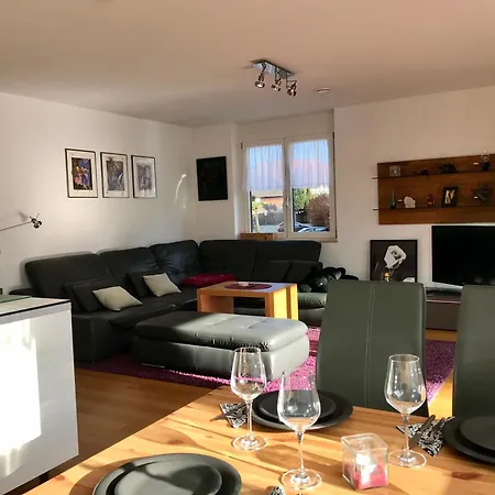 Διαμέρισμα 1st Floor - Hochwertige Mit Balkon Und Aufzug Λιντάου