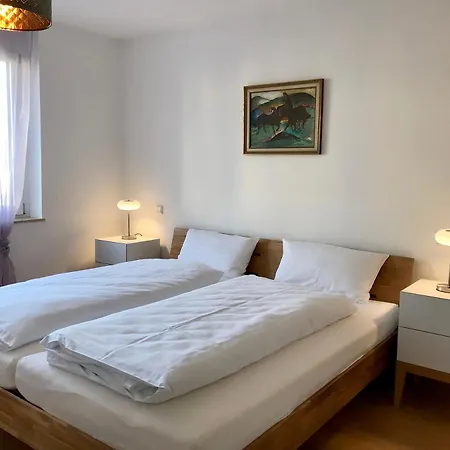 Lejlighed 1st Floor - Hochwertige Mit Balkon Und Aufzug