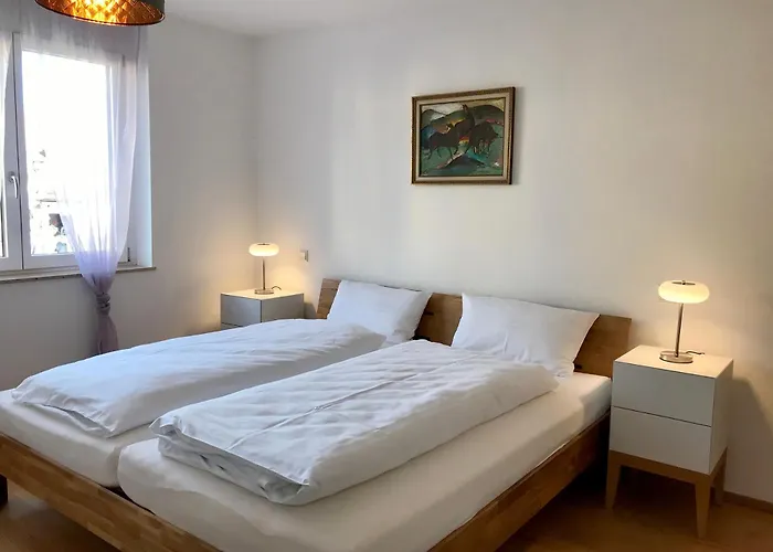 Lejlighed 1st Floor - Hochwertige Mit Balkon Und Aufzug