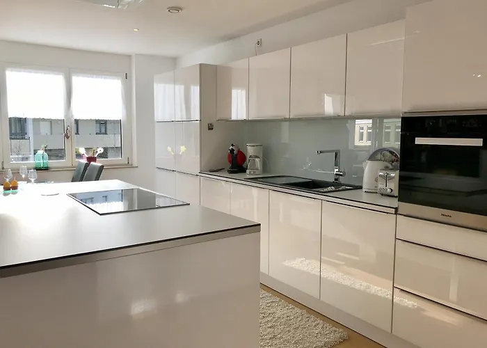 Lejlighed 1st Floor - Hochwertige Mit Balkon Und Aufzug *